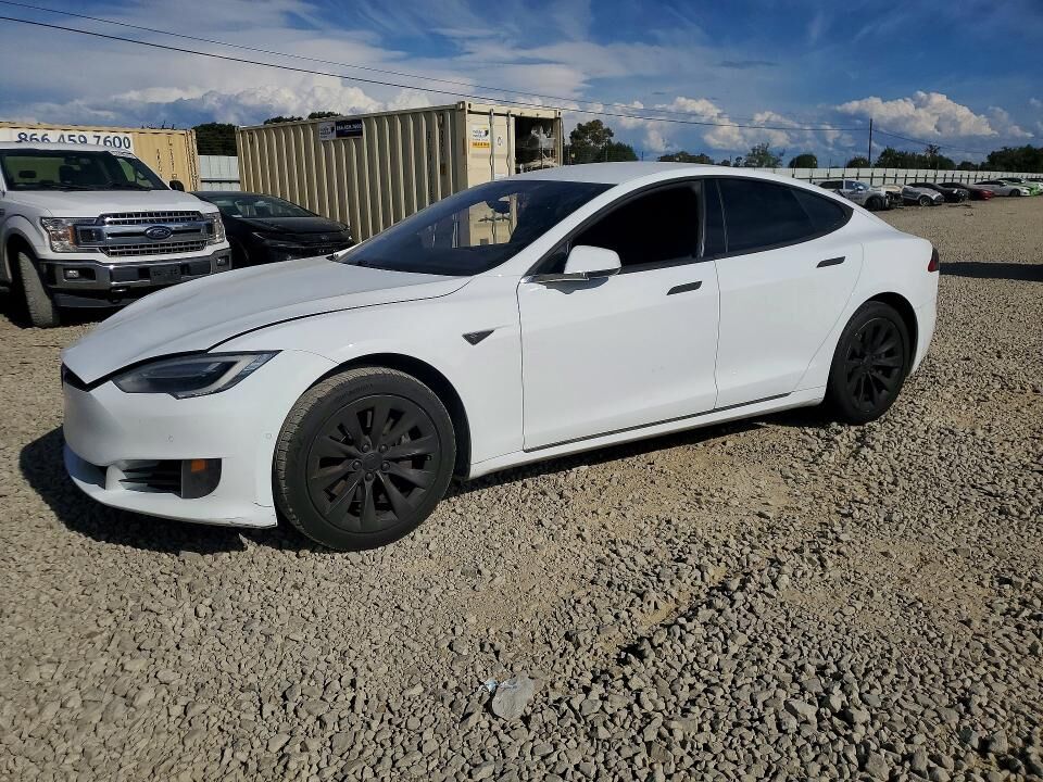 2016 TESLA Model S
