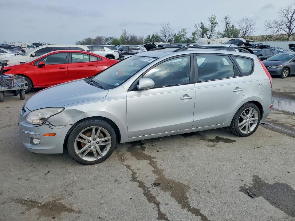 2010 HYUNDAI Elantra Touring