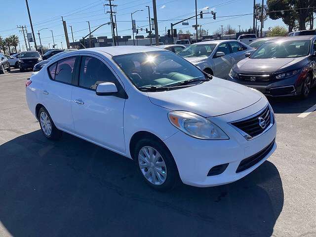 2013 NISSAN Versa
