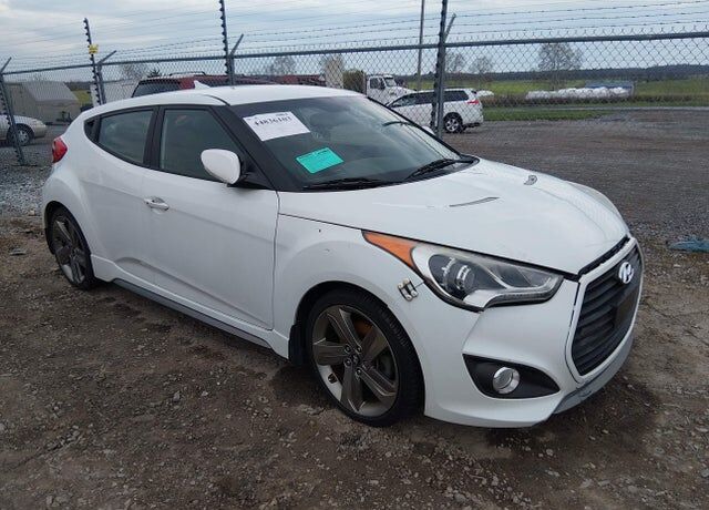 2013 HYUNDAI Veloster