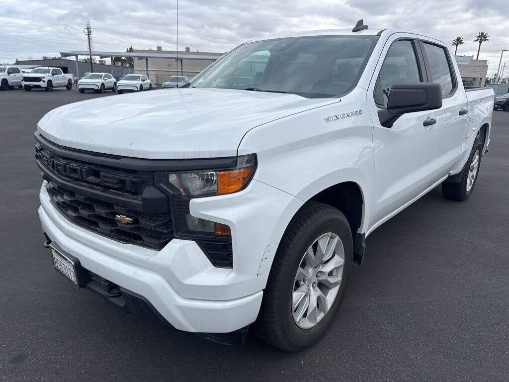 2023 CHEVROLET Silverado