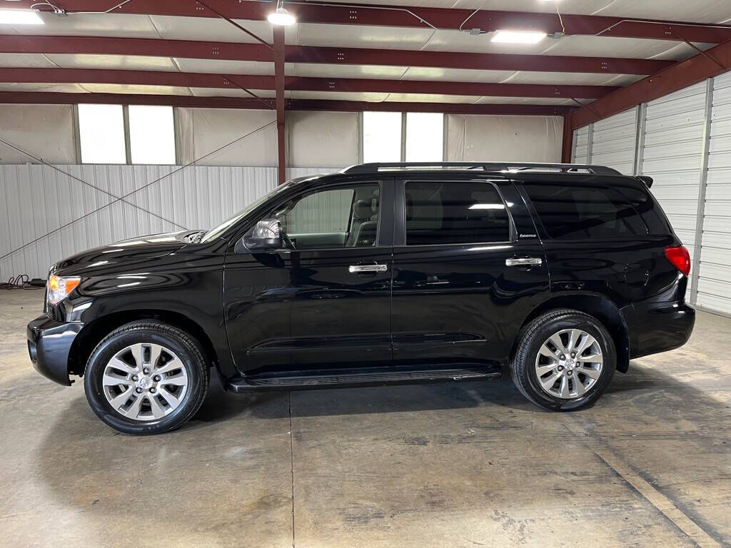 2010 TOYOTA Sequoia