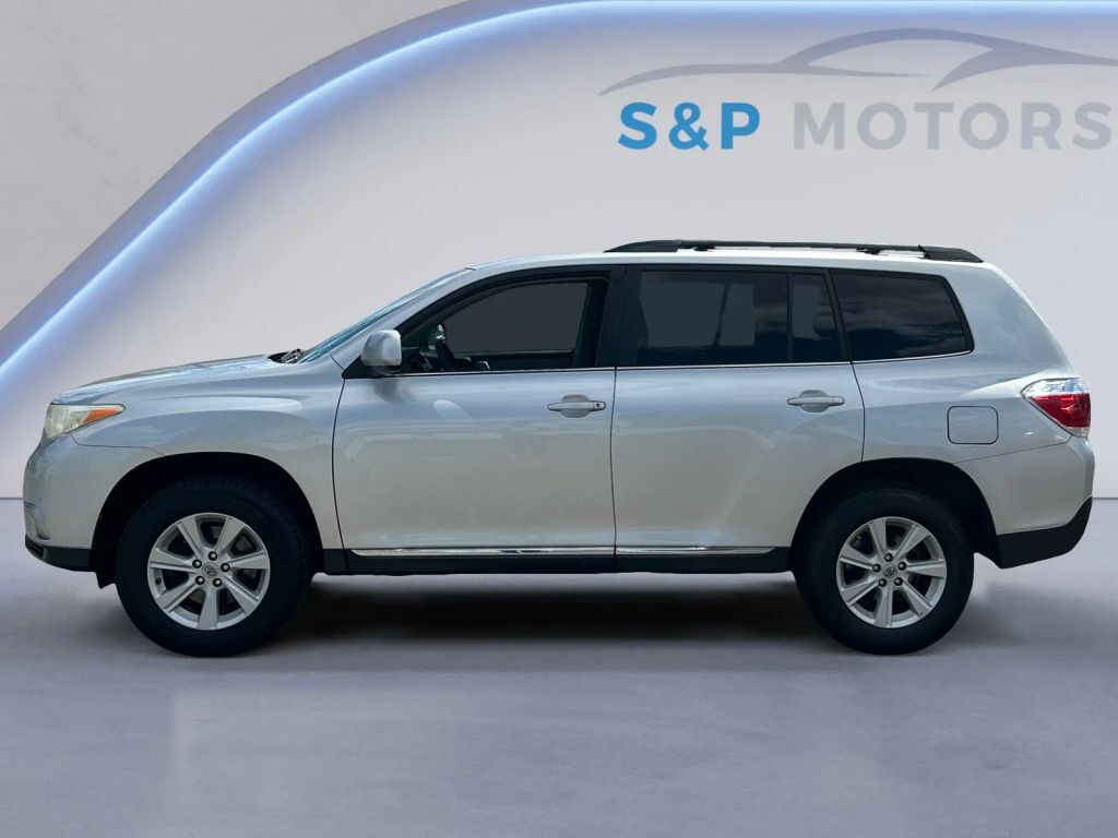 2013 TOYOTA Highlander