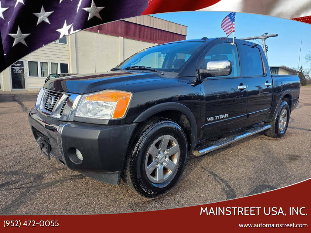 2015 NISSAN Titan