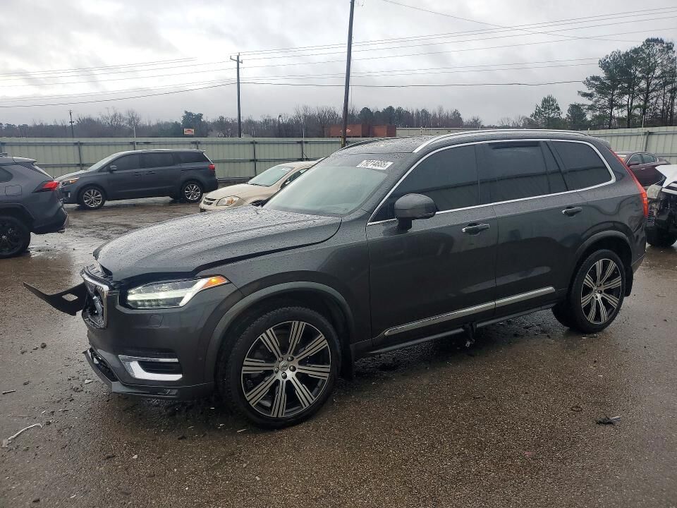 2021 VOLVO XC90