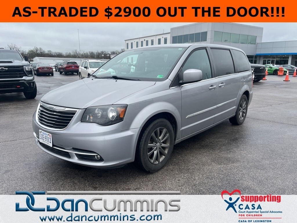 2015 CHRYSLER Town and Country