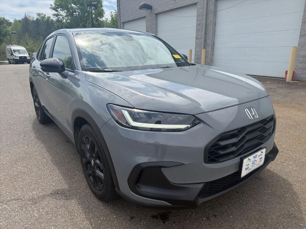 2025 HONDA HR-V