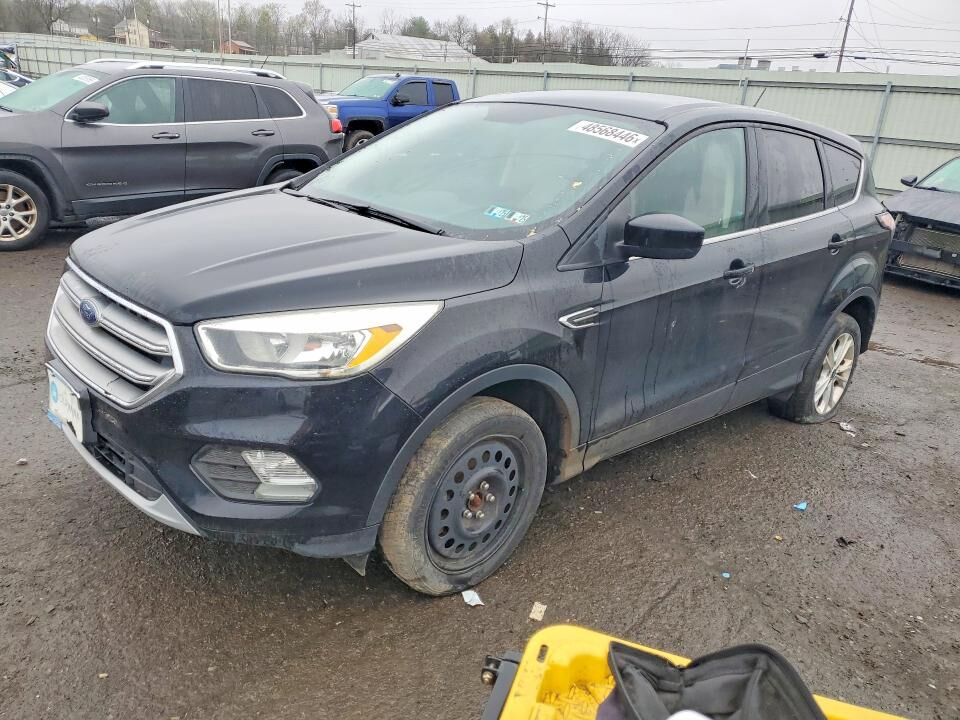 2017 FORD Escape
