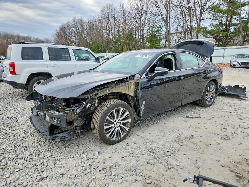 2019 LEXUS ES