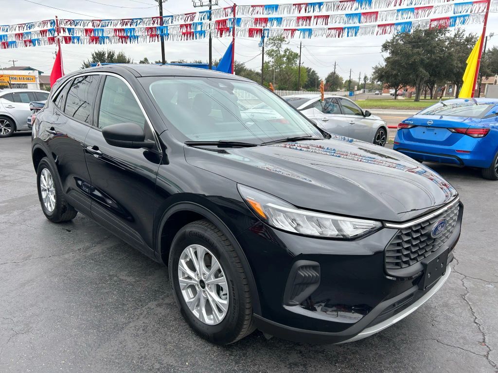 2024 FORD Escape