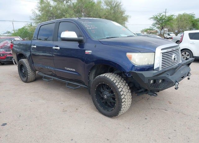 2013 TOYOTA Tundra