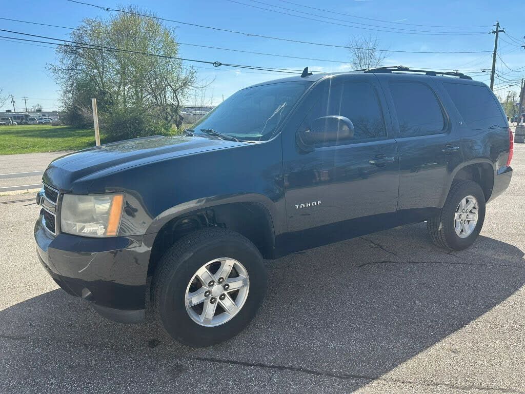 2011 CHEVROLET Tahoe