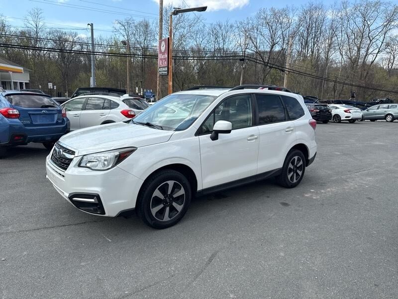 2017 SUBARU Forester
