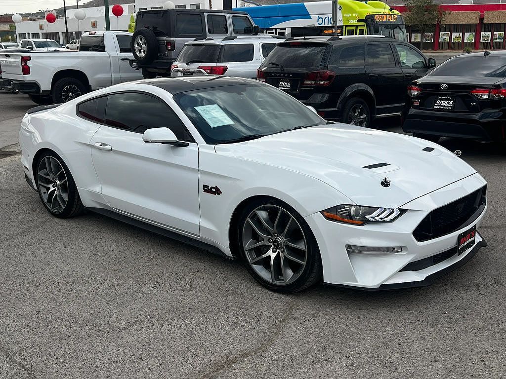 2019 FORD Mustang