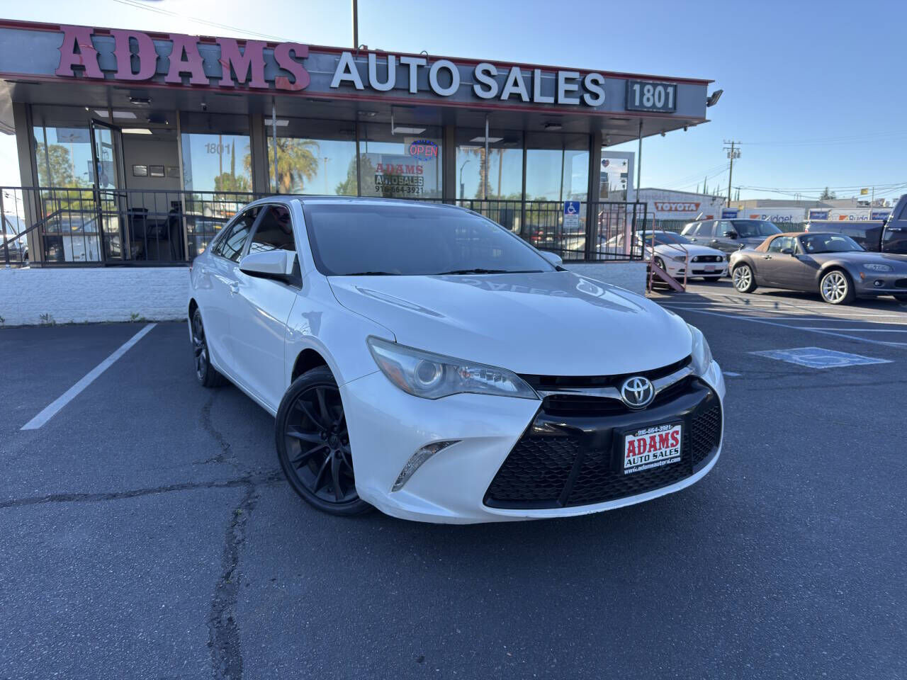 2015 TOYOTA Camry