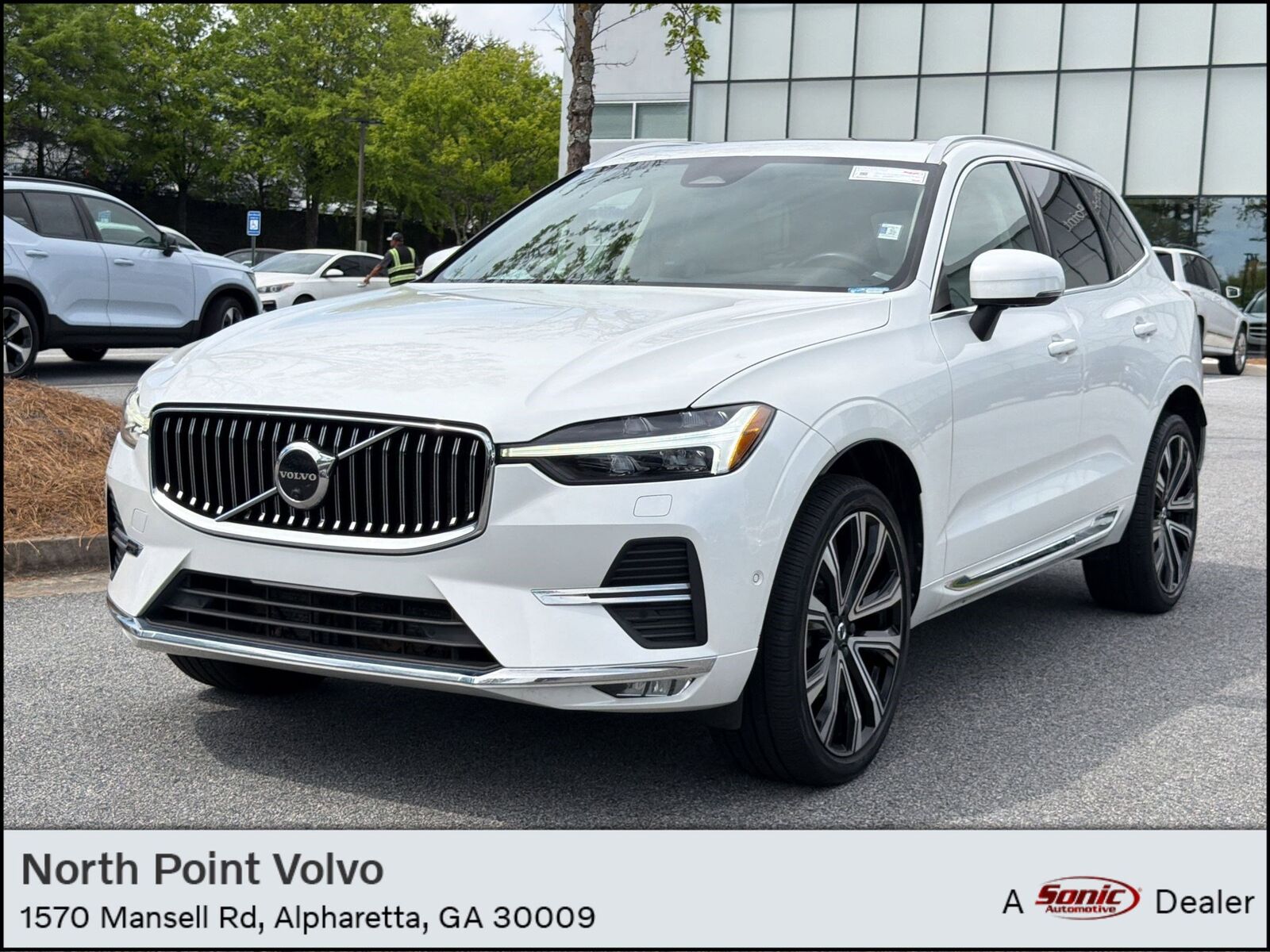 2023 VOLVO XC60