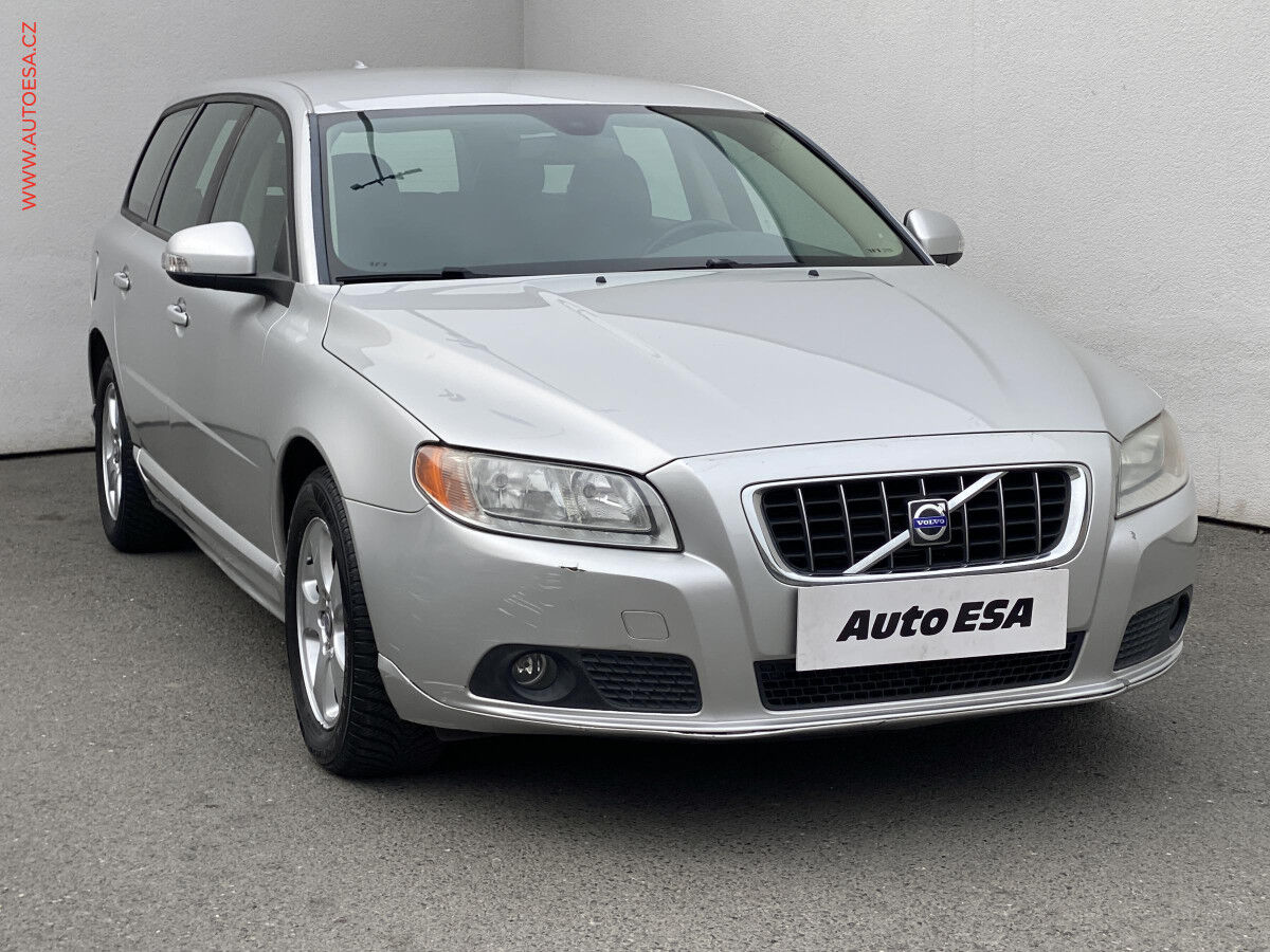 2008 VOLVO V70
