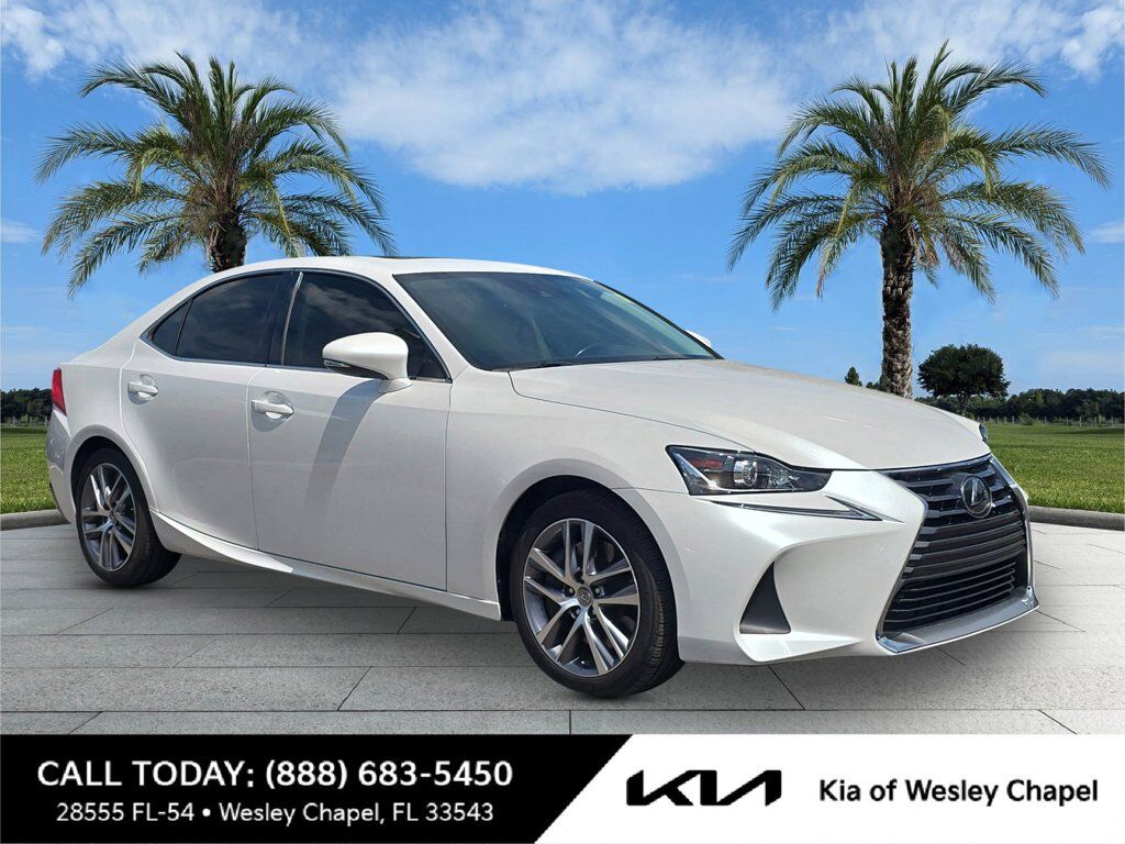 2018 LEXUS IS