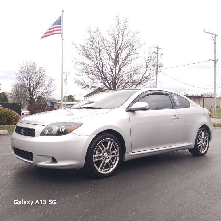 2010 TOYOTA SCION