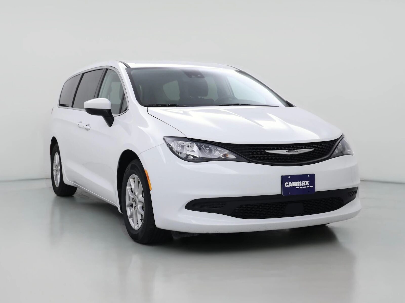 2023 CHRYSLER Voyager