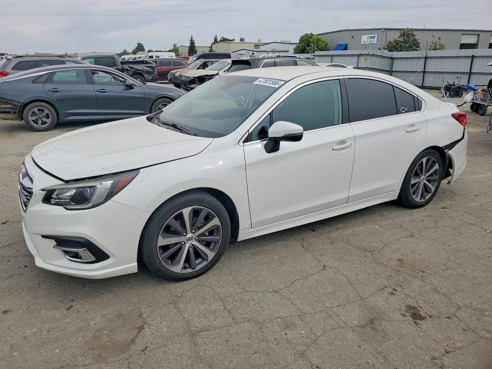 2019 SUBARU Legacy