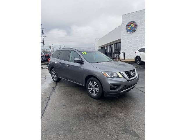 2017 NISSAN Pathfinder