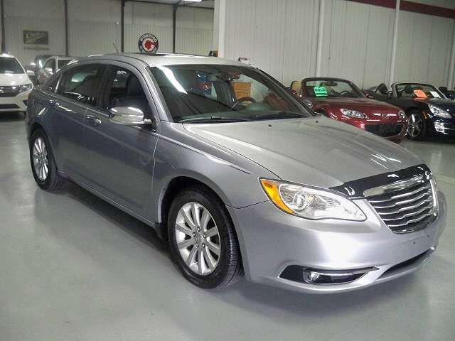 2014 CHRYSLER 200