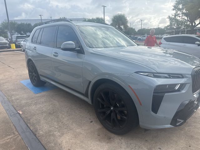 2026 BMW X7