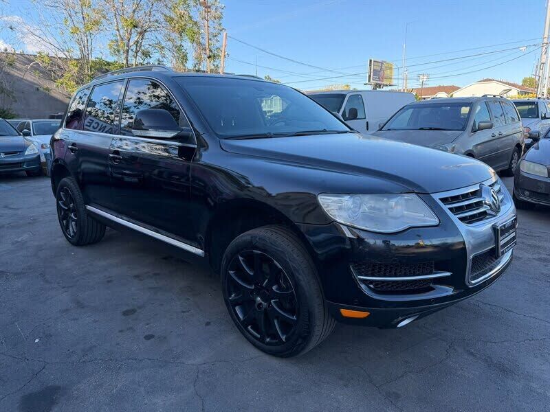 2008 VOLKSWAGEN Touareg