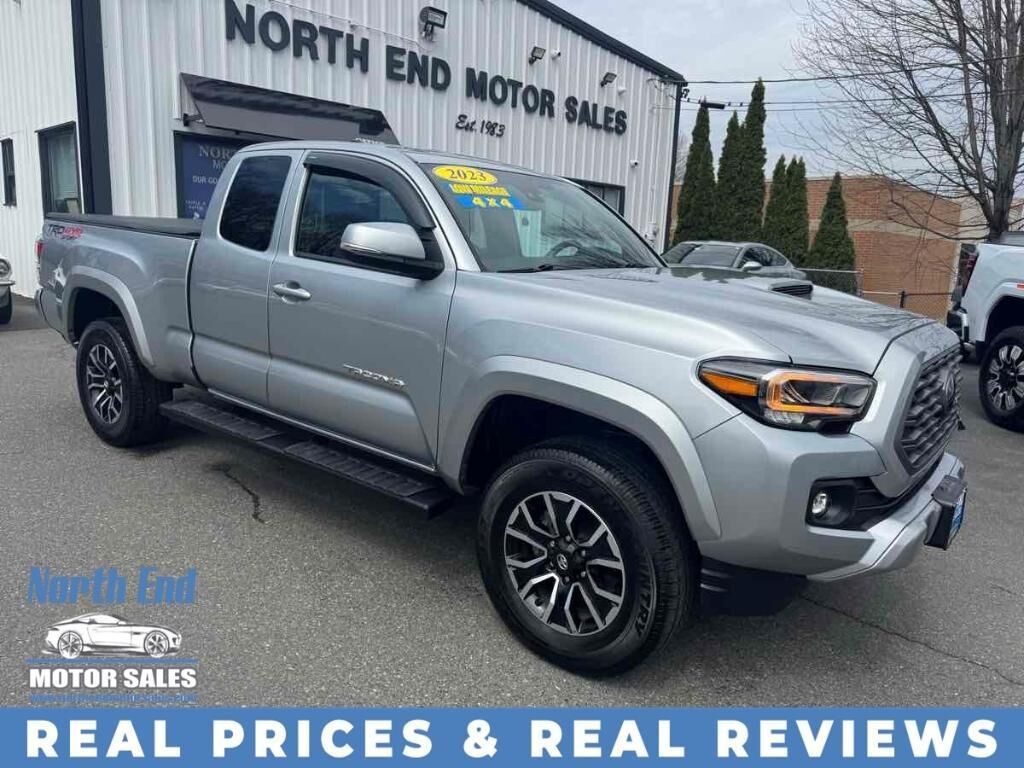2023 TOYOTA Tacoma