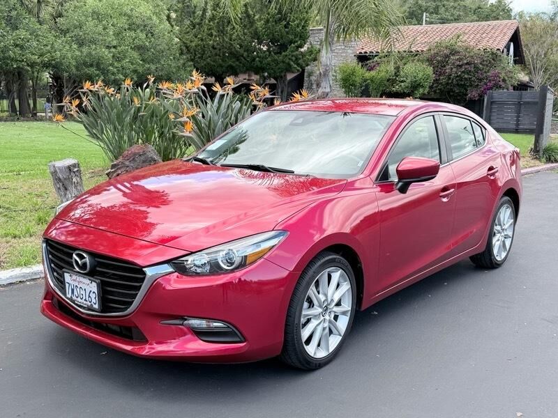 2017 MAZDA Mazda3