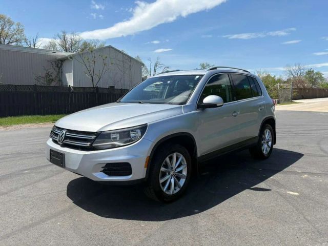 2017 VOLKSWAGEN Tiguan