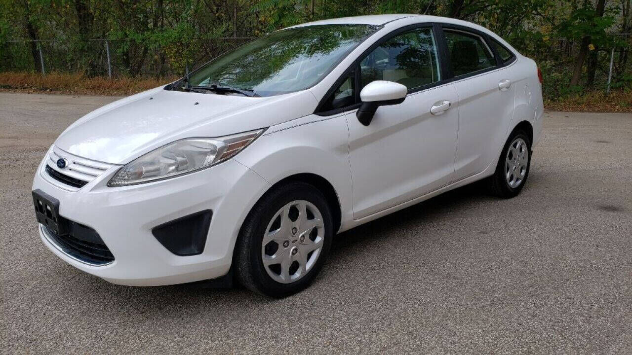 2011 FORD Fiesta