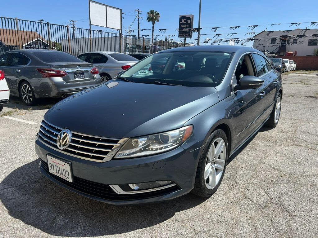 2013 VOLKSWAGEN Passat