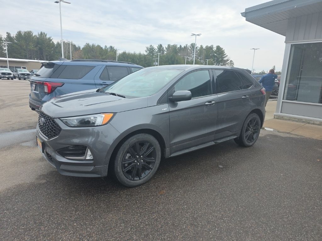 2021 FORD Edge