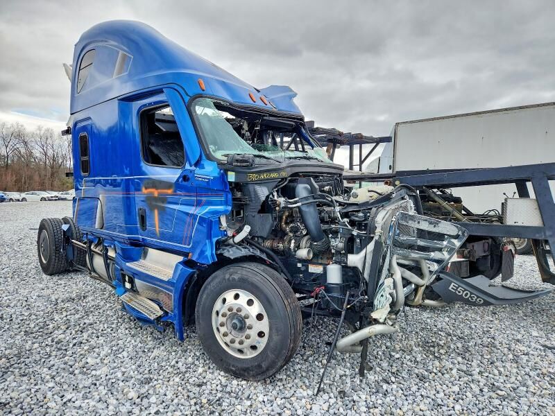 2024 FREIGHTLINER Cascadia