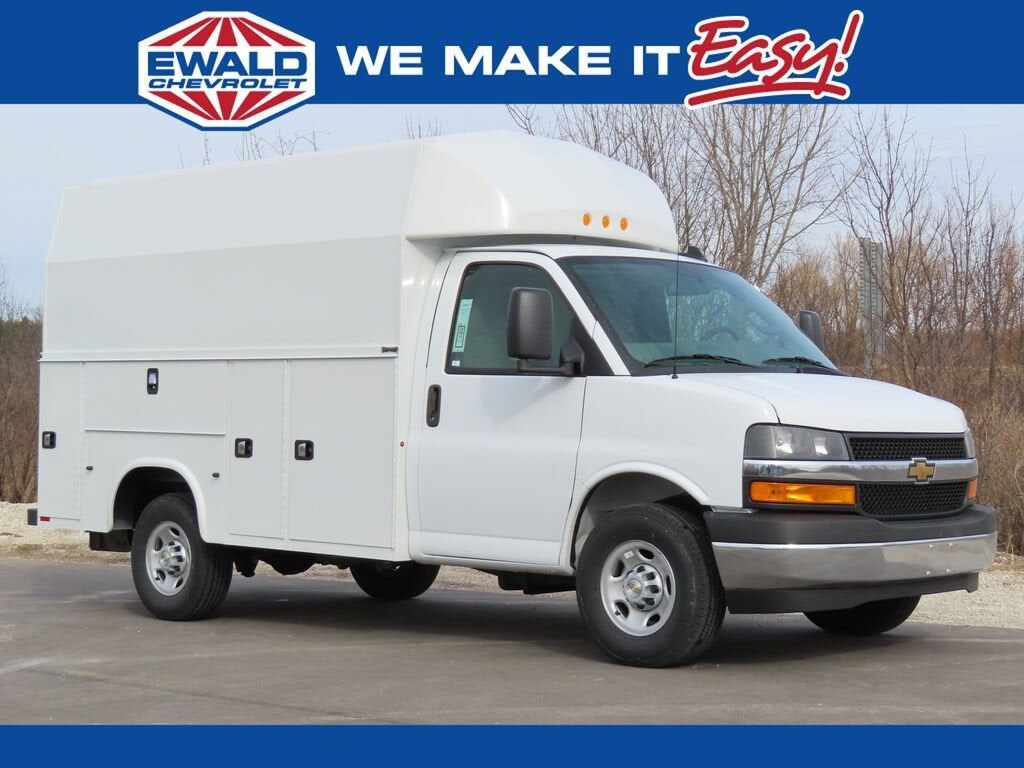 2026 CHEVROLET Express