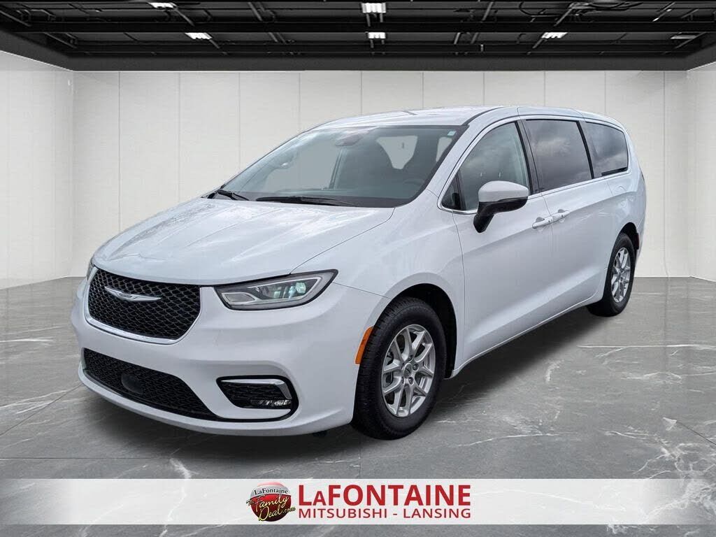 2023 CHRYSLER Pacifica