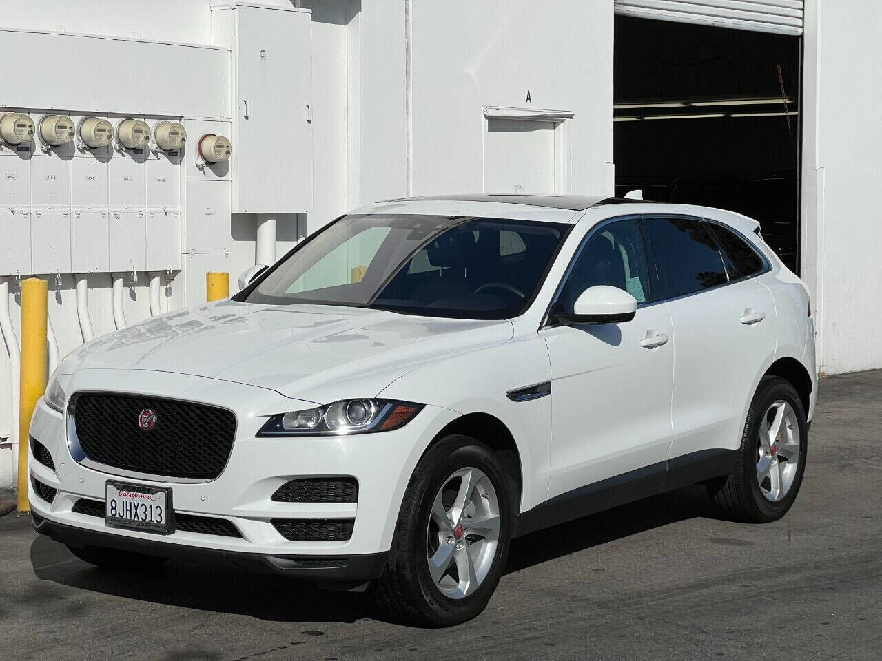 2019 JAGUAR F-Pace