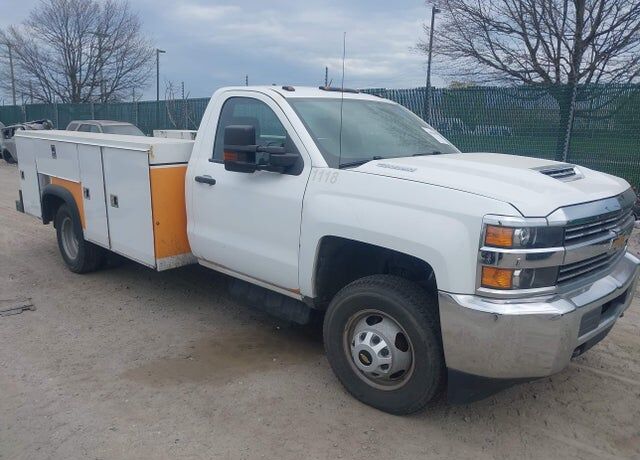 2018 CHEVROLET Silverado