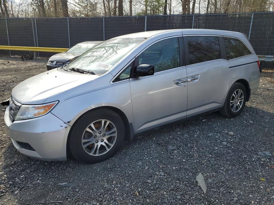 2013 HONDA Odyssey