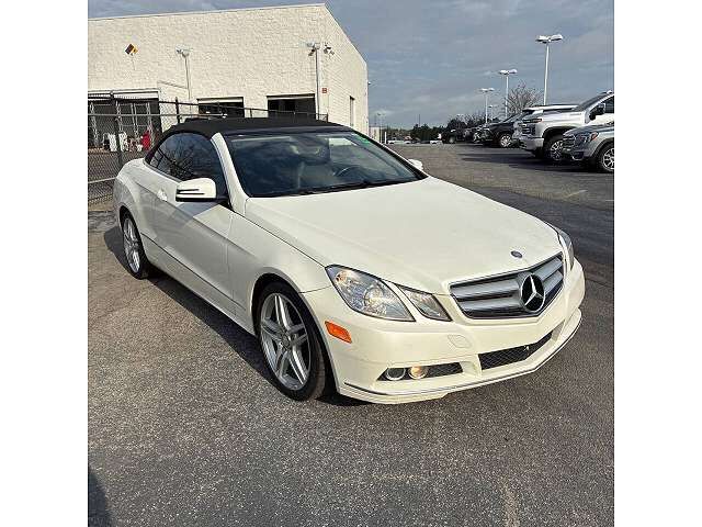 2011 MERCEDES-BENZ E-Class