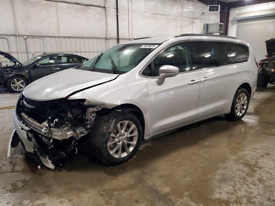 2022 CHRYSLER Pacifica