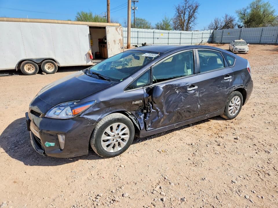 2014 TOYOTA Prius