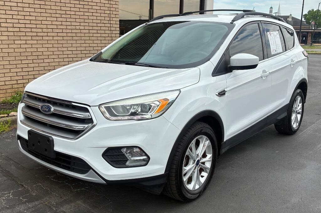 2017 FORD Escape
