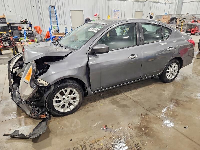 2018 NISSAN Versa