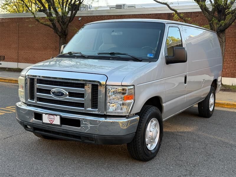 2009 FORD E-250