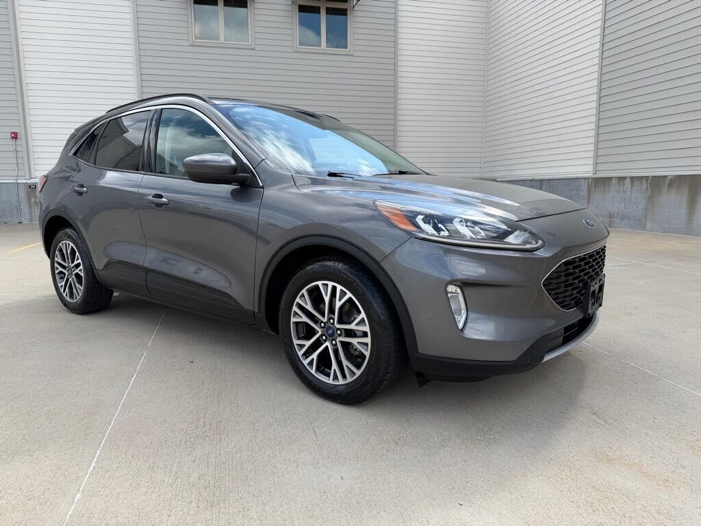 2021 FORD Escape