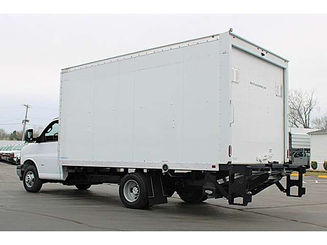 2023 CHEVROLET Express