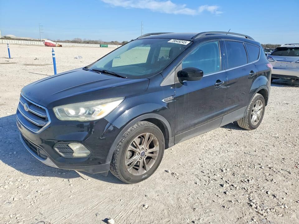 2017 FORD Escape